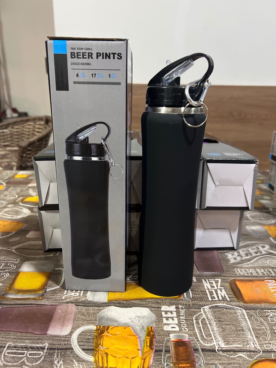 Garrafa Termica Inox 600ml Beer Pints C/ chaveiro - Preta - 1